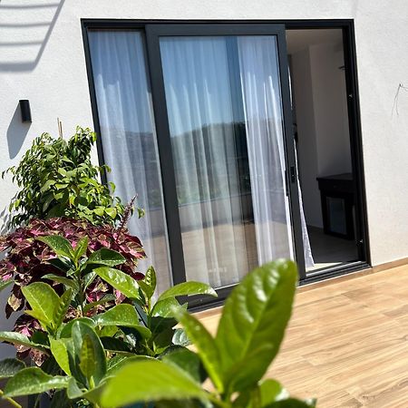 Del Mare Hotel Sarande Exterior photo