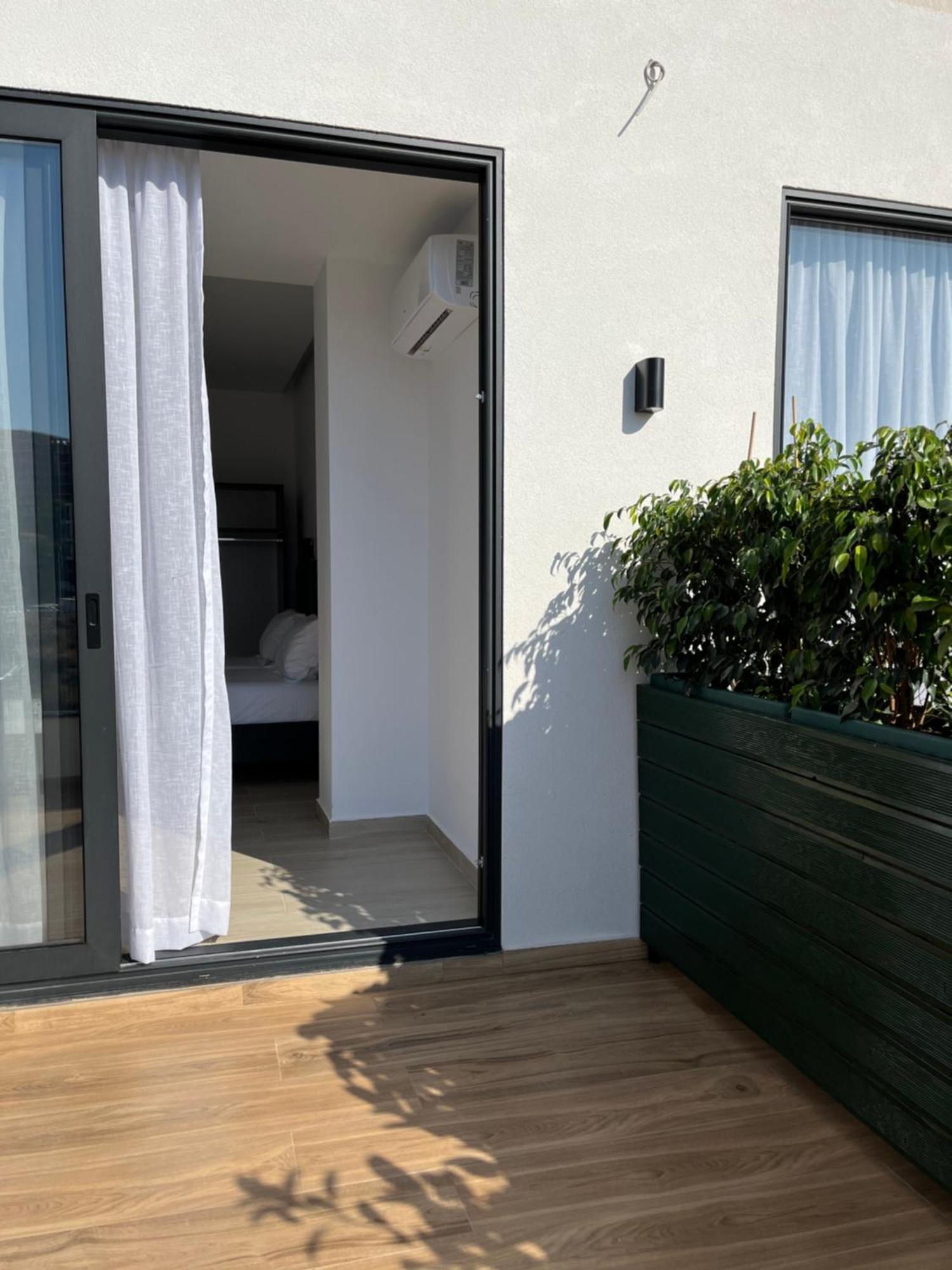 Del Mare Hotel Sarande Exterior photo