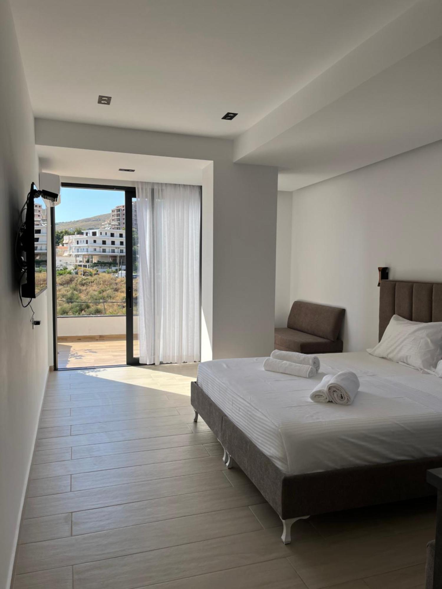 Del Mare Hotel Sarande Exterior photo