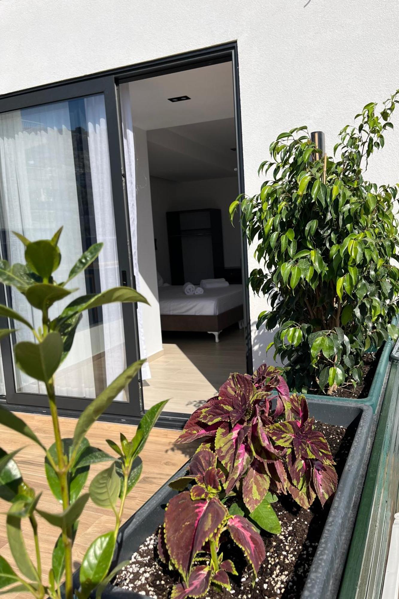 Del Mare Hotel Sarande Exterior photo